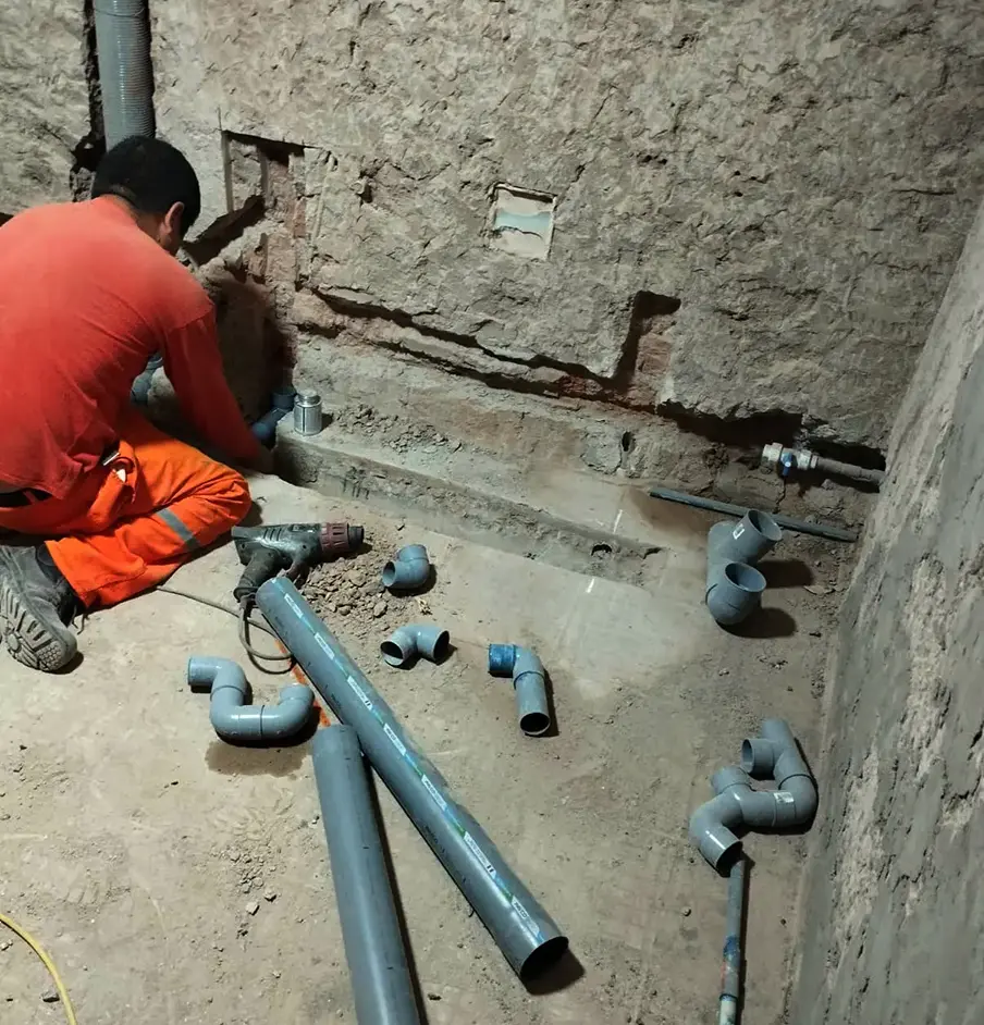 Instalacion de tubos de desague de pvc - Servicio de Gasfitería en Lima